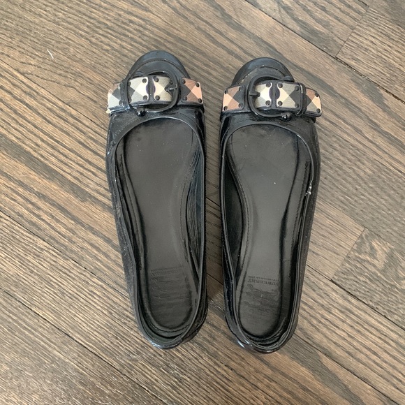 Burberry Shoes - Burberry Size 8 Flats with Buckle (signs of wear)